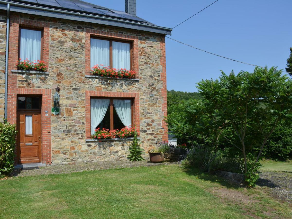 Lovely Holiday Home In Daverdisse With Terrace Zewnętrze zdjęcie